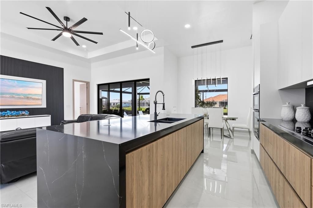 18 NE 6th St, Cape Coral, FL 33909 Photo