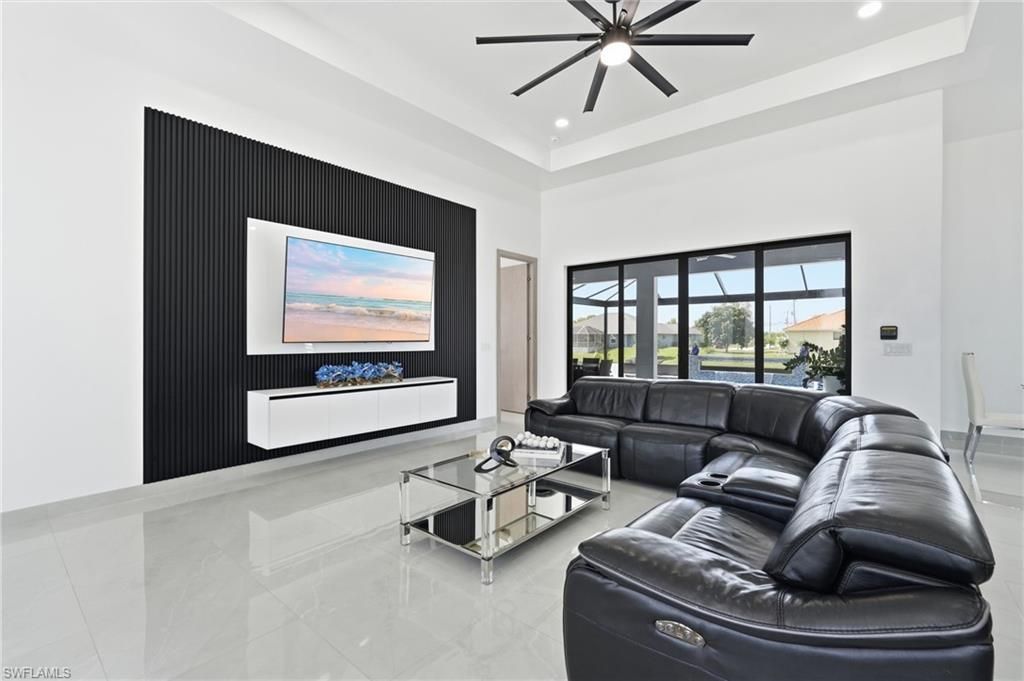 18 NE 6th St, Cape Coral, FL 33909 Photo