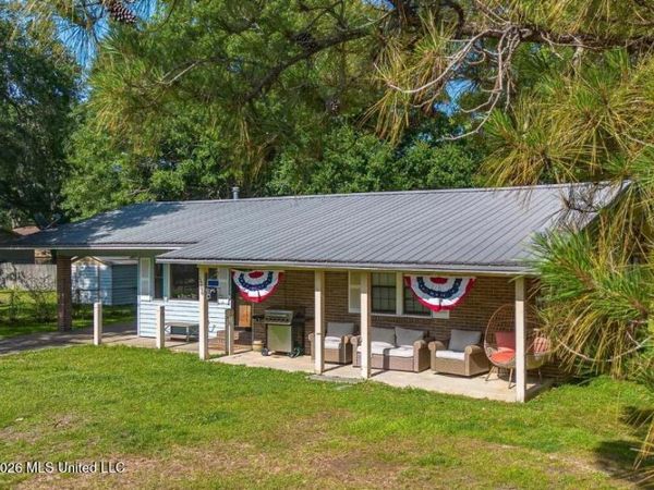 5206 Fern Street, Pascagoula, MS 39567