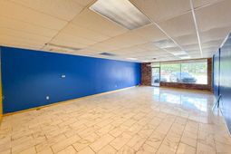 5131 Dorchester Road  photo 4