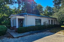 16 Northside Drive photo 4