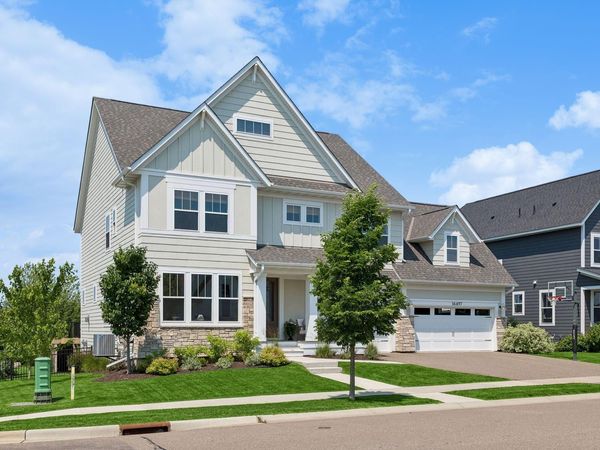 16497 Duluth Trail, Lakeville, MN 55044