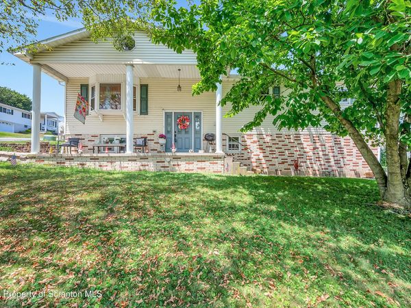 1213 Mowry Street, Old Forge, PA 18518