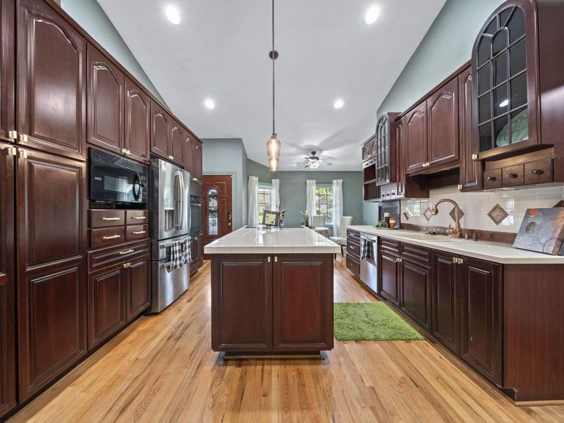 5062 Broadview Road, Columbus, OH 43230 Photo 10