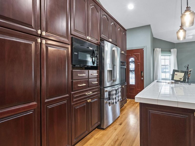 5062 Broadview Road, Columbus, OH 43230 Photo 12