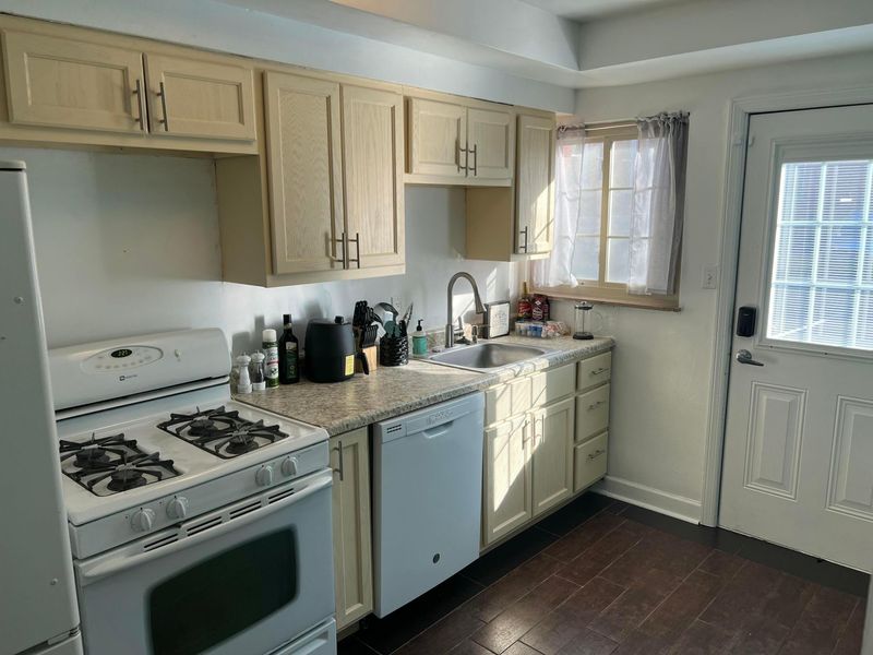 1740 E Broad Street, Columbus, OH 43203 Photo 32