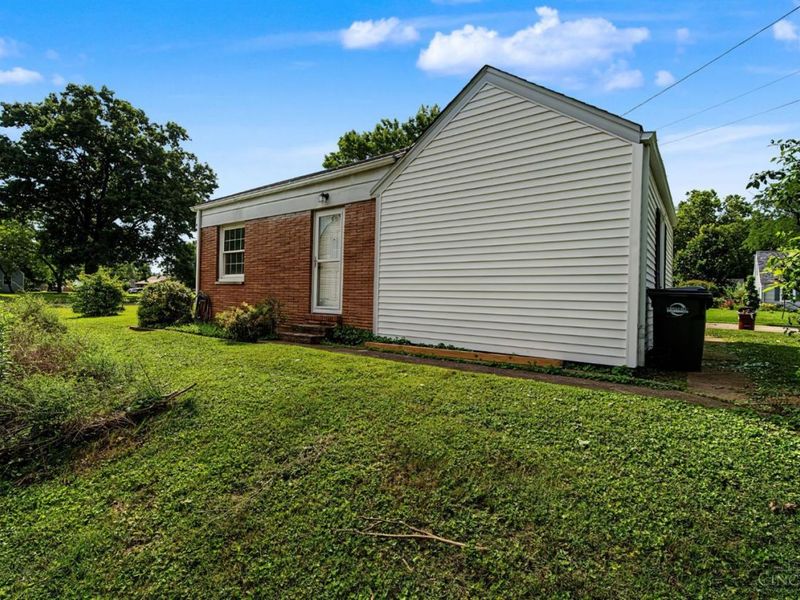 1660 Sunset Drive, Hamilton, OH 45013 Photo 27