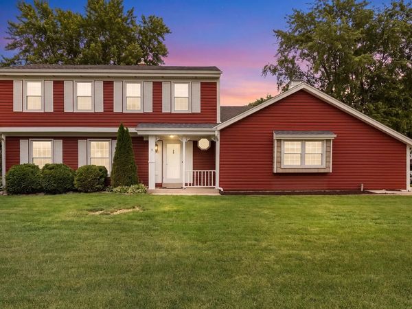 4590 S Regal DRIVE, New Berlin, WI 53151