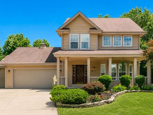 3822 S Centennial CIRCLE, Milwaukee, WI 53221