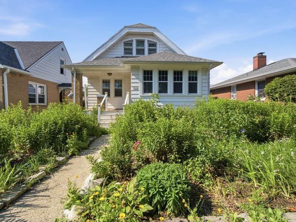 3812 E Carpenter AVENUE, Cudahy, WI 53110