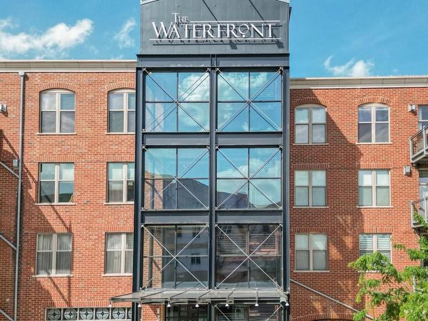 130 S Water STREET, Unit 215, Milwaukee, WI 53204