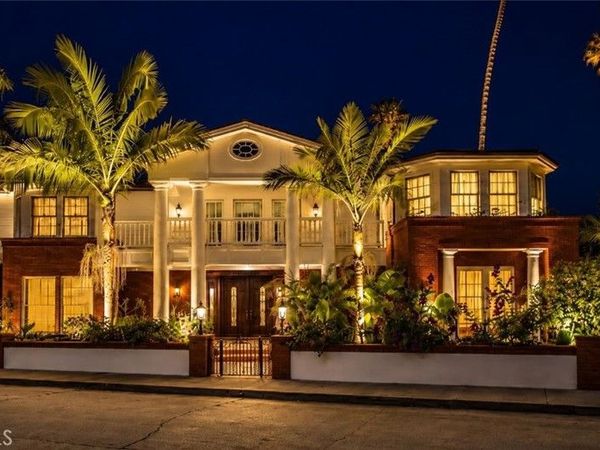 93 Giralda, Long Beach, CA 90803