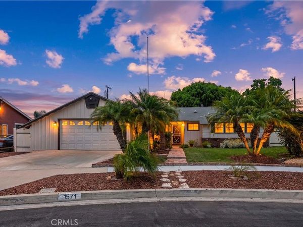 1571 W Pacific, Anaheim, CA 92802