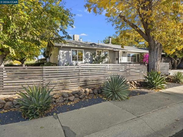2245 Krueger Dr, Concord, CA 94520