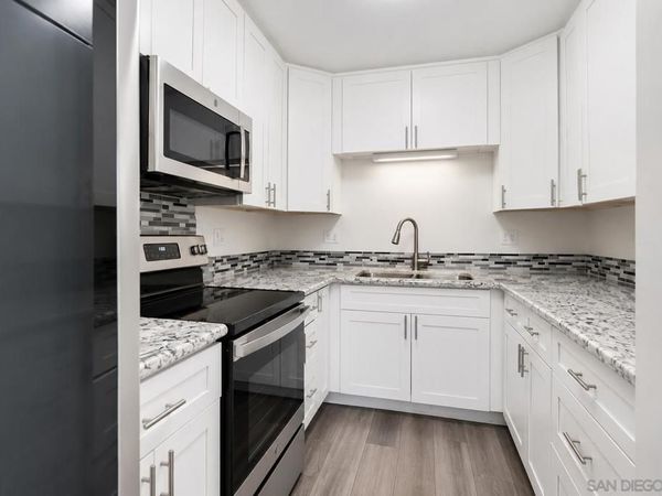 6516 Omega Dr, San Diego, CA 92139