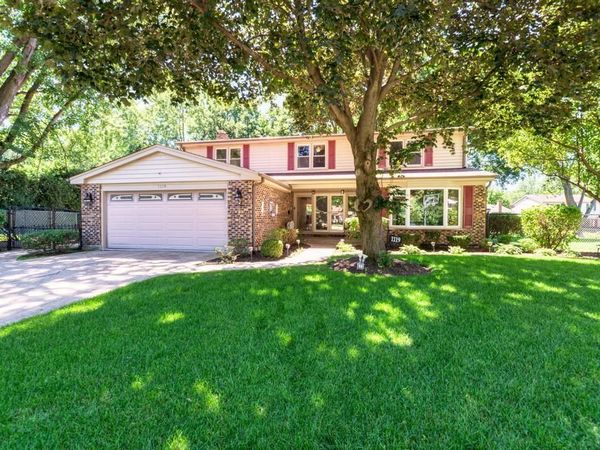 1119 W White Oak Street , Arlington Heights, IL 60005