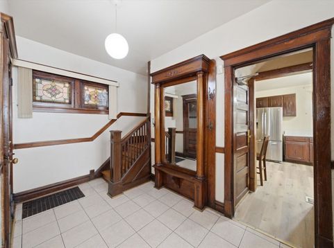 Main Photo