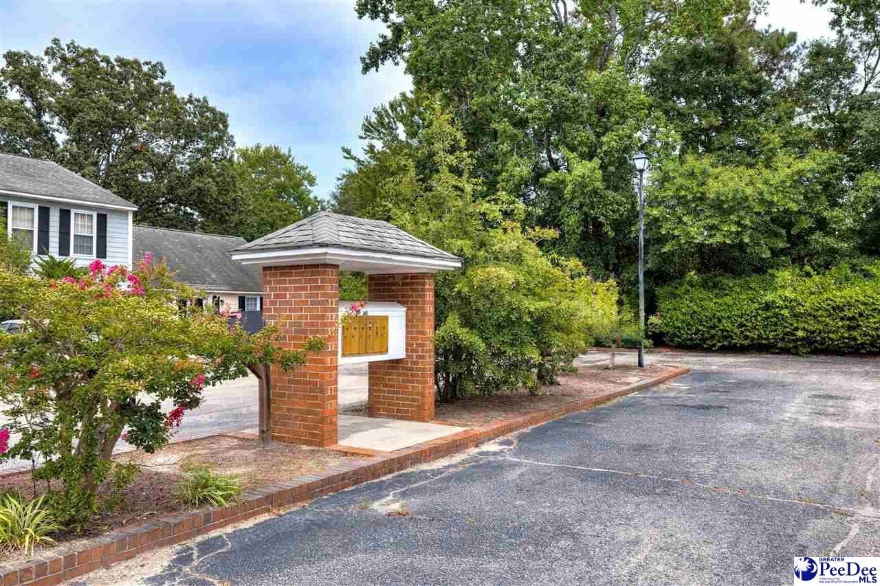 700 Coventry Ln Unit G Photo 25