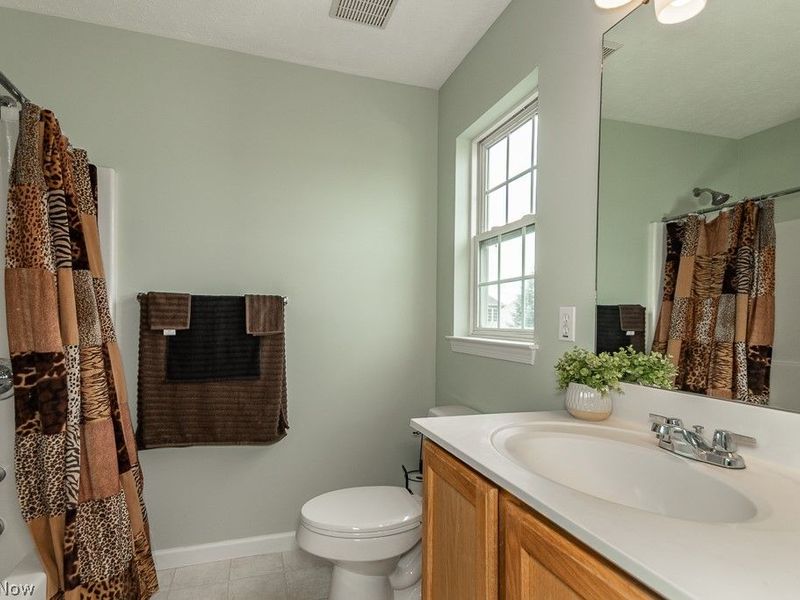 526 Deerwood Court, Painesville, OH 44077 Photo 27
