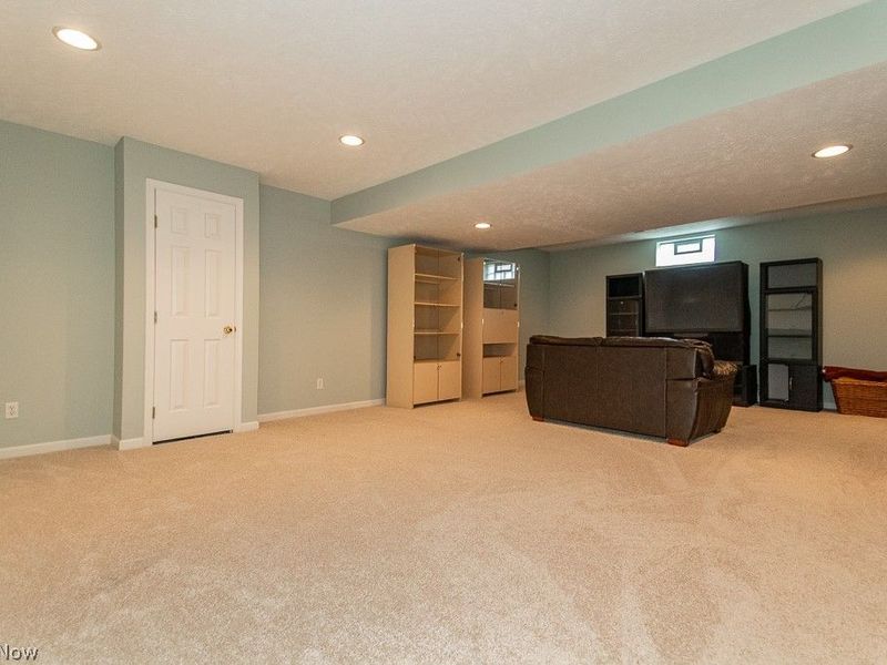 526 Deerwood Court, Painesville, OH 44077 Photo 35