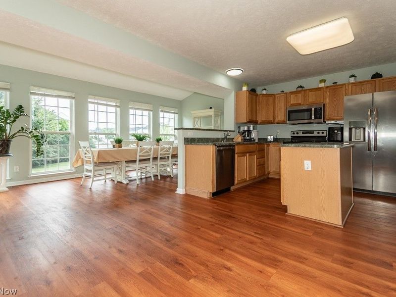 526 Deerwood Court, Painesville, OH 44077 Photo 7