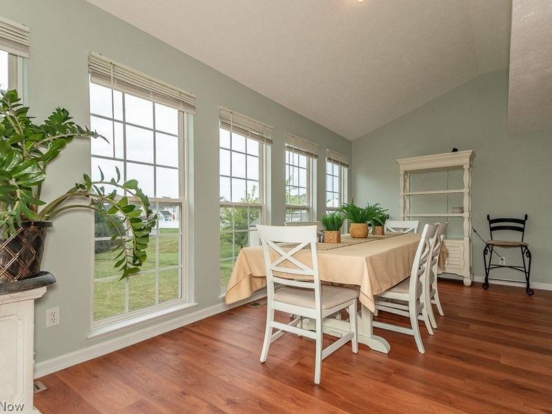 526 Deerwood Court, Painesville, OH 44077 Photo 8