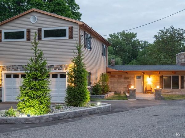 375 Lamothe Drive, Waterford Twp, MI 48327