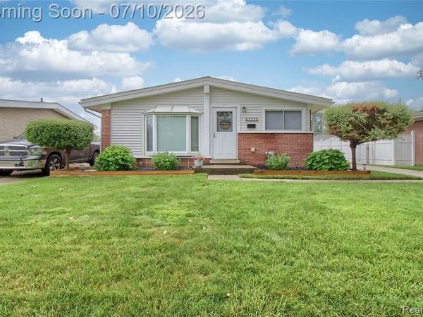 8134 Melvin Avenue, Westland, MI 48185