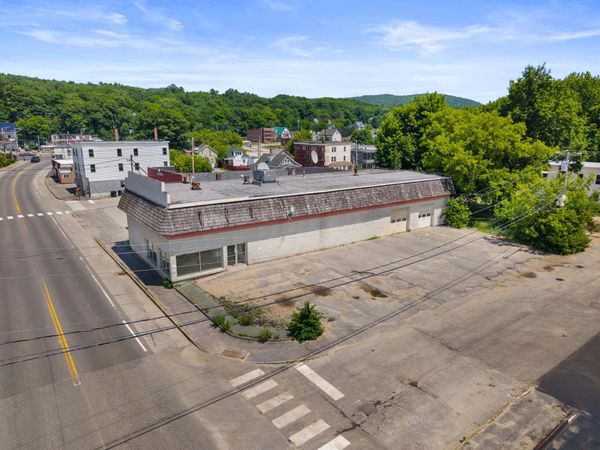 36 Main Street , Mexico, ME 04257