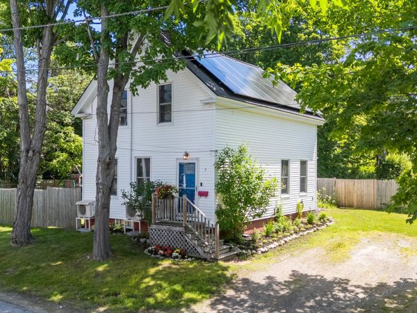 7 Autumn Street, Lisbon, ME 04252