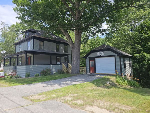 48 Pine Street , Paris, ME 04281