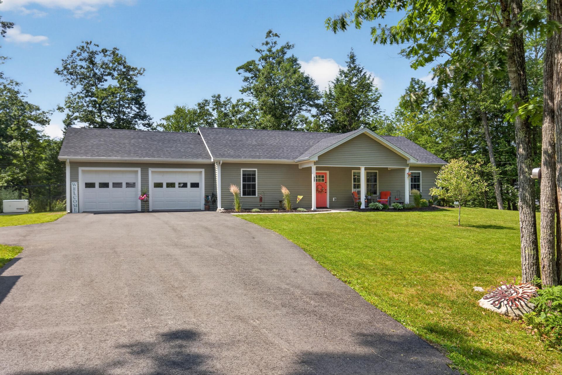 520 Bog Road, Hermon, ME 04401 Main Photo