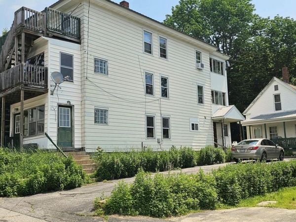 151 Oxford Avenue , Rumford, ME 04276