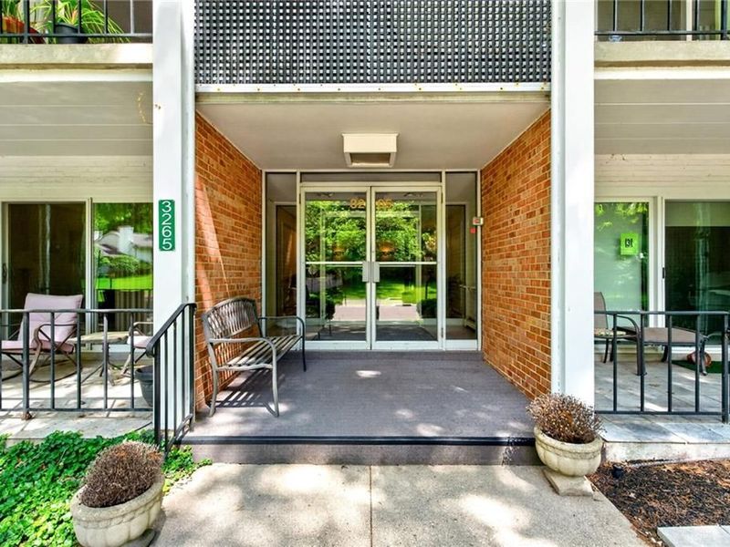 3265 Southdale Drive, Unit 9, Kettering, OH 45409 Photo 2