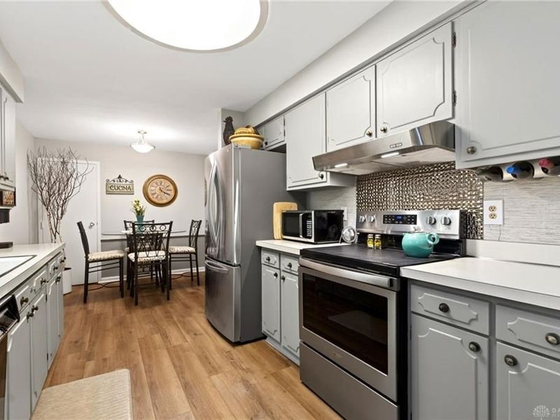 3265 Southdale Drive, Unit 9, Kettering, OH 45409 Photo 7