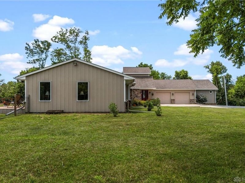 3311 Elleman Road, Ludlow Falls, OH 45339 Photo 3