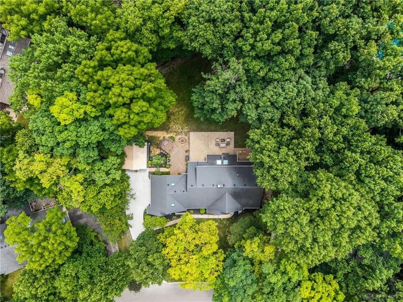 2845 Broken Woods Drive, Troy, OH 45373 Photo 4