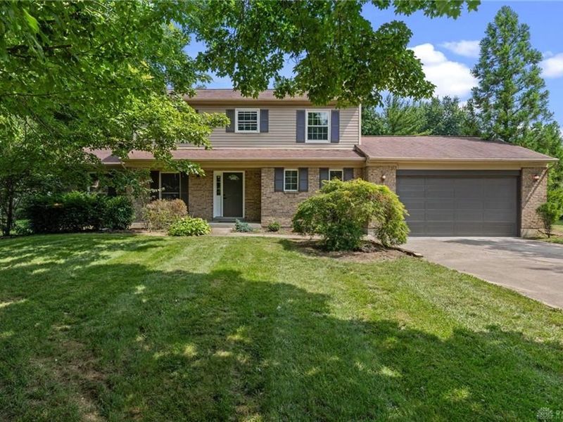 7826 Deerhurst Place, Maineville, OH 45039 Photo 2