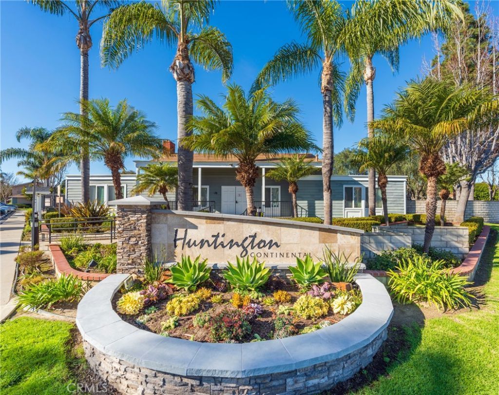 19760 Kingswood, Huntington Beach, CA 92646 Main Photo