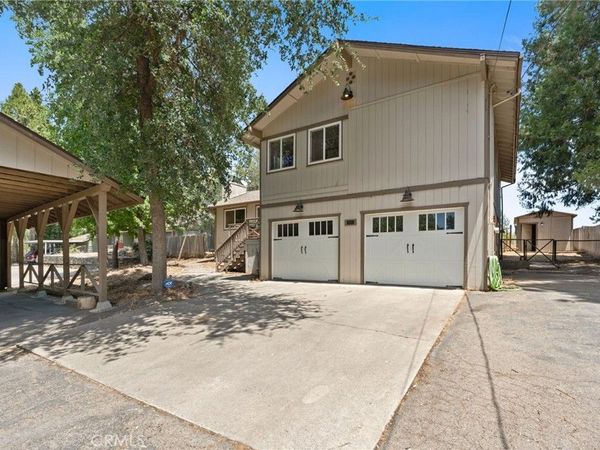 39749 Pine Ridge Road, Oakhurst, CA 93644