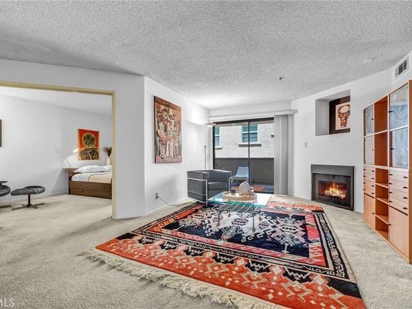 35 Linden Ave Unit 304, Long Beach, CA 90802