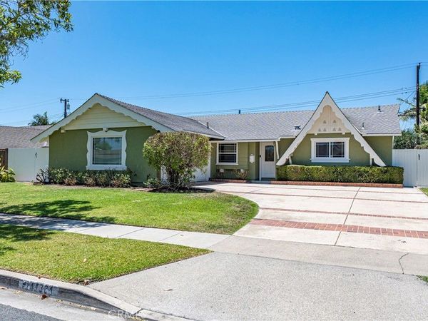 11331 Reagan, Los Alamitos, CA 90720