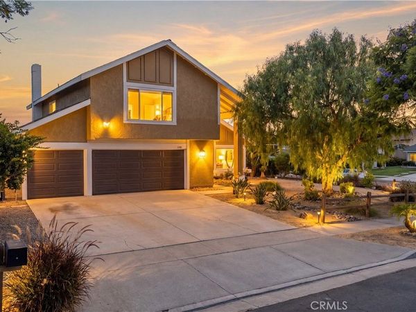 990 Queensdale Ave, Corona, CA 92878