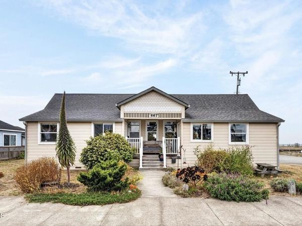 661 West Street, Fort Bragg, CA 95437