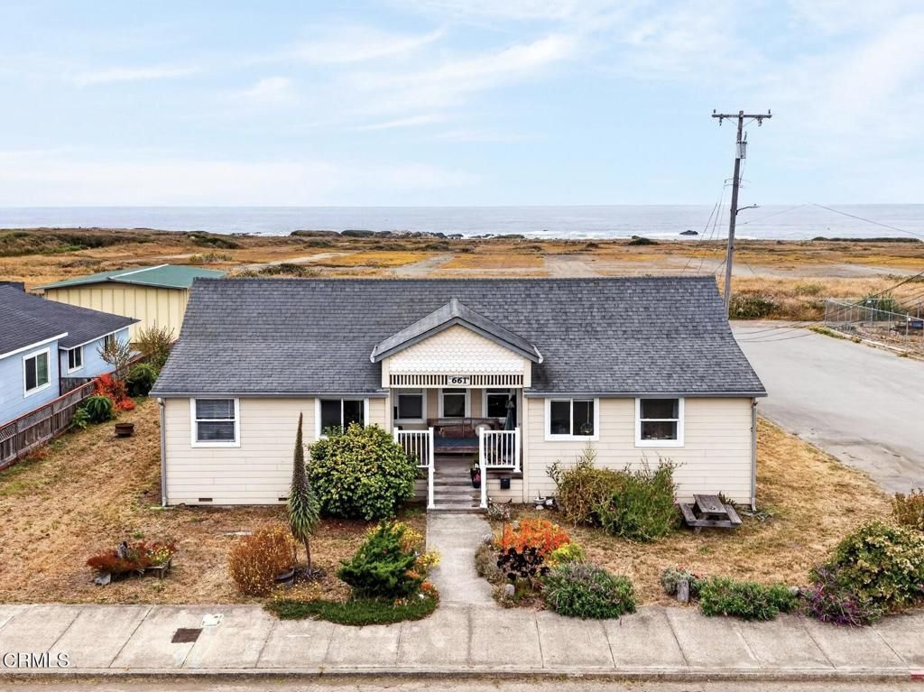 661 West Street, Fort Bragg, CA 95437 Main Photo