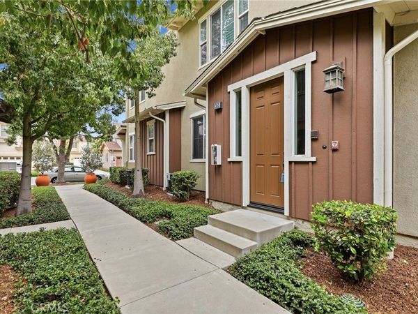 355 Flyers Lane, Tustin, CA 92782