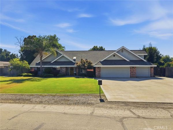1203 N Tommy Court, Visalia, CA 93291