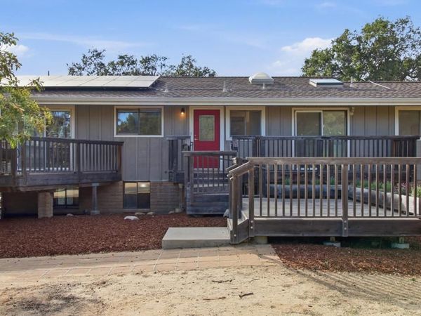 18 Middle Canyon Way, Unit B, Carmel Valley, CA 93924