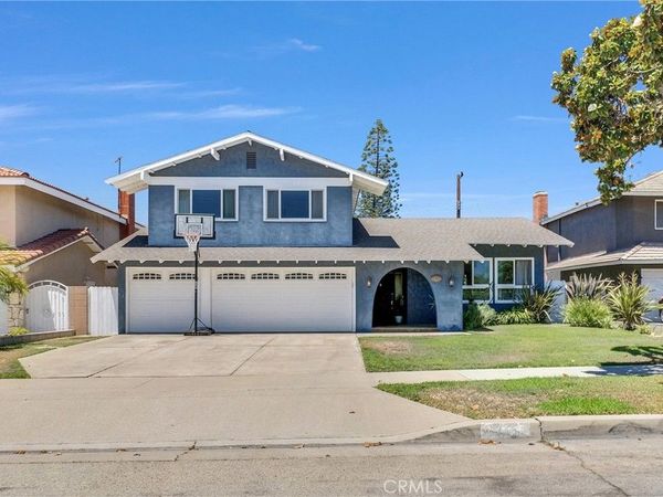 745 E Barkley Avenue, Orange, CA 92867