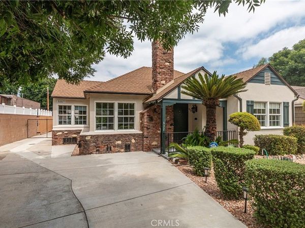 432 N Beachwood Drive, Burbank, CA 91506